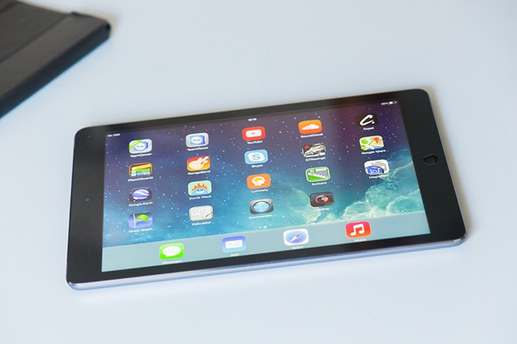 Apple iPad Air (1).jpg
